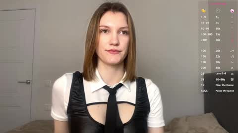 Snapshot of msjill chatting on 25, 4, 2026 Sue online show from 25, 4, 2026