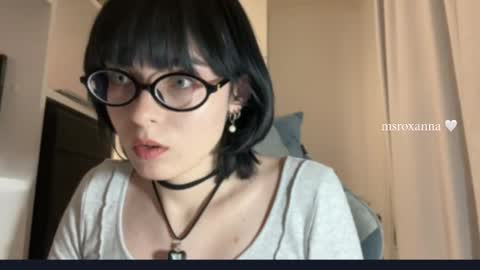 Snapshot of msroxanna chatting on 19, 3, 2026 msroxanna online show from 19, 3, 2026