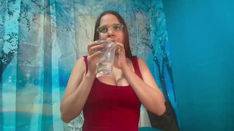 Snapshot of msspaola chatting on 16, 4, 2026 msspaola online show from 16, 4, 2026