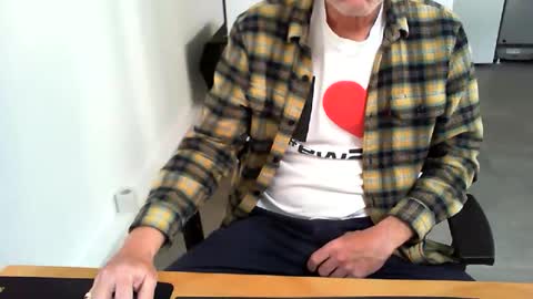 Snapshot of mucfag chatting on 11, 5, 2026 mucfag online show from 11, 5, 2026