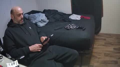 Muffdiver online show from 16, 2, 2026