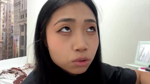 Mia online show from 9, 2, 2026