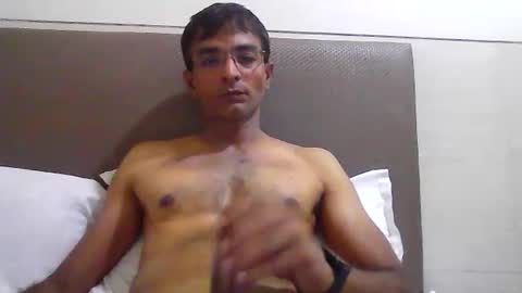 Snapshot of mumbaimonster8inch chatting on 9, 5, 2026 rajesh engineer online show from 9, 5, 2026
