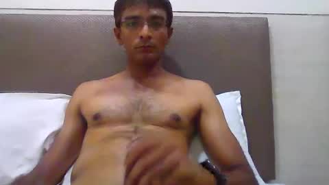 Snapshot of mumbaimonster8inch chatting on 22, 5, 2026 rajesh engineer online show from 22, 5, 2026