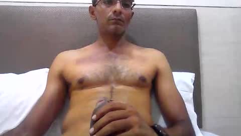 Snapshot of mumbaimonster8inch chatting on 8, 6, 2026 rajesh engineer online show from 8, 6, 2026