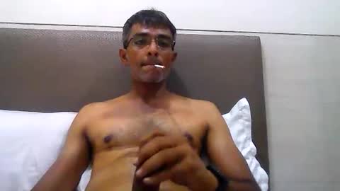 Snapshot of mumbaimonster8inch chatting on 9, 6, 2026 rajesh engineer online show from 9, 6, 2026