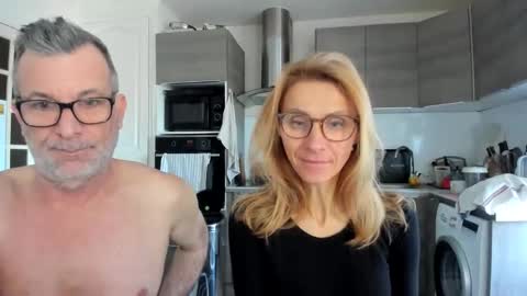 LOVELY JULIA  Peter DAY online show from 5, 2, 2026