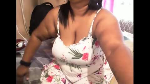 Snapshot of munniegalz1 chatting on 16, 2, 2025 your angel online show from 16, 2, 2025