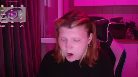 Snapshot of mura_muur chatting on 16, 6, 2026 Milana online show from 16, 6, 2026