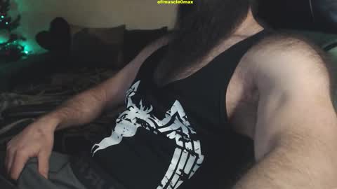 Snapshot of muscle0max chatting on 5, 1, 2026 ofmuscle0max online show from 5, 1, 2026