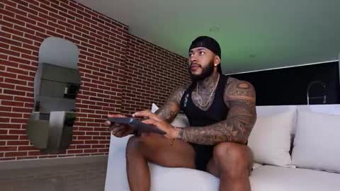Snapshot of muscle_man19 chatting on 8, 1, 2026 Nick online show from 8, 1, 2026