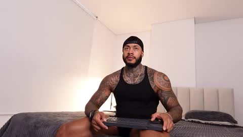 Snapshot of muscle_man19 chatting on 11, 2, 2026 Nick online show from 11, 2, 2026