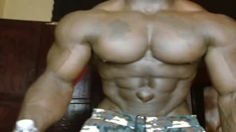 Snapshot of musclegodsammy23 chatting on 23, 6, 2026 musclegod23 online show from 23, 6, 2026