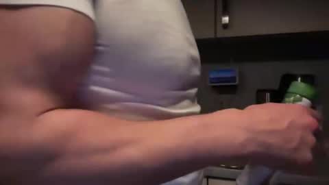 musclehair3 online show from 16, 4, 2026