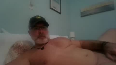 Snapshot of musclemeat41 chatting on 18, 12, 2025 musclemeat41 online show from 18, 12, 2025