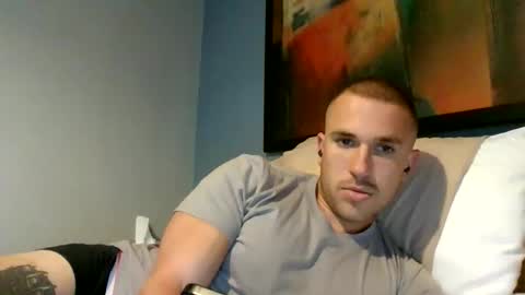 muscleshow00 online show from 21, 12, 2025