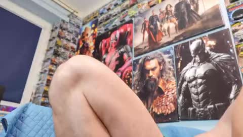 Snapshot of muscular_bear chatting on 30, 5, 2026 Chris online show from 30, 5, 2026