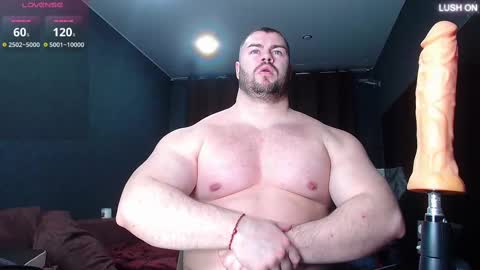 Snapshot of muscularjohnforu chatting on 1, 3, 2025 click icon for peach online show from 1, 3, 2025