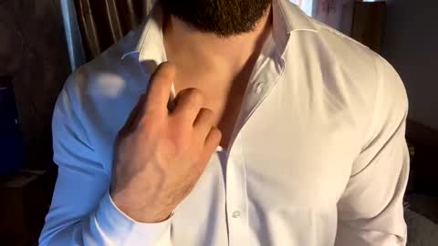 muscularjuggler online show from 8, 4, 2026