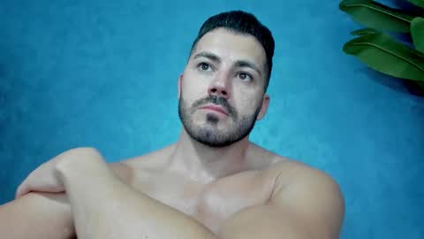 muscularmaster onlyfans online show from 3, 11, 2025