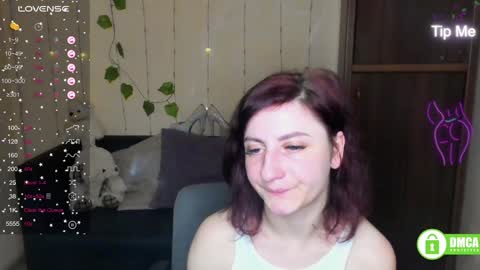 Snapshot of muse_kitty_jenia chatting on 5, 2, 2025 Jenya online show from 5, 2, 2025