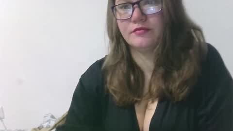 Snapshot of musechic_wild chatting on 6, 2, 2026 musechic_wild online show from 6, 2, 2026