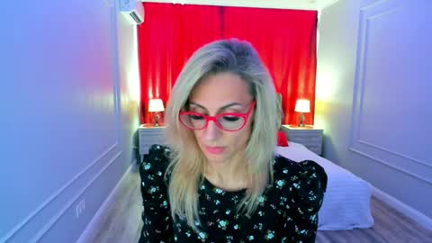 Snapshot of museofstage chatting on 10, 4, 2026 Diana online show from 10, 4, 2026