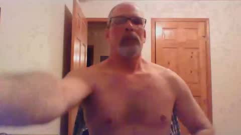 Snapshot of mustang_daddy chatting on 11, 3, 2025 307MountainMan online show from 11, 3, 2025