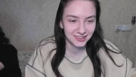 Snapshot of muuur_love chatting on 20, 6, 2026 cute couple online show from 20, 6, 2026