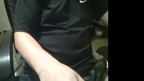 Snapshot of muzicdaddy4200 chatting on 16, 3, 2026 SubDaddy420 online show from 16, 3, 2026