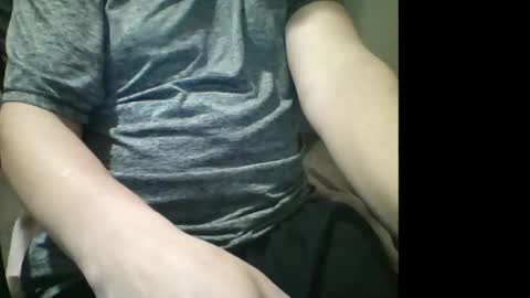 Snapshot of muzicdaddy4200 chatting on 5, 4, 2026 SubDaddy420 online show from 5, 4, 2026