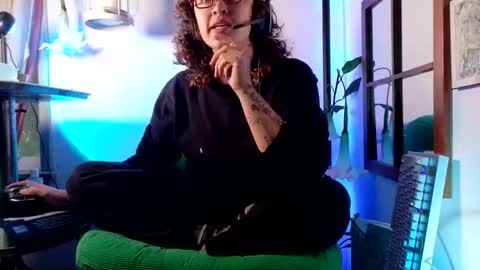 Snapshot of mx_anouk_divine chatting on 24, 5, 2026 Mx. Anouk Divine online show from 24, 5, 2026