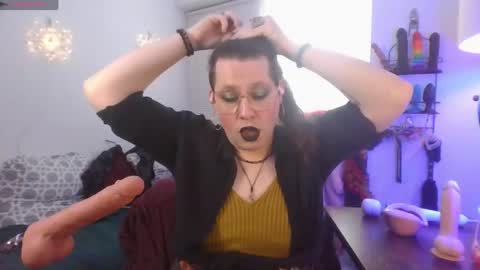 Snapshot of mxsissycharlotte chatting on 26, 5, 2026 Mx Charlotte online show from 26, 5, 2026
