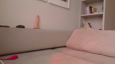 Snapshot of my_hannah chatting on 1, 3, 2025 Hannah  welcome  online show from 1, 3, 2025