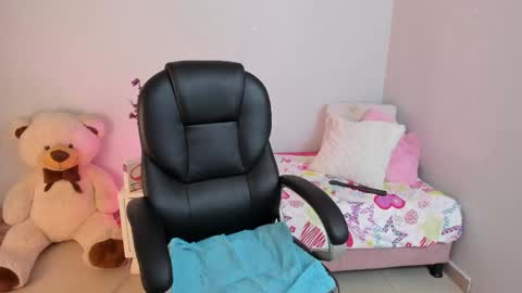 Snapshot of my_sweetpervy chatting on 1, 5, 2026 Ary Online 300pm hour colombia online show from 1, 5, 2026