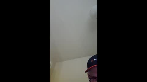 Snapshot of mycumslutbottomfriend chatting on 12, 11, 2025 mycumslutbottomfriend online show from 12, 11, 2025