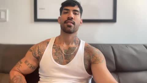 Snapshot of myke_esthetic chatting on 11, 1, 2025 Myke esthetic online show from 11, 1, 2025