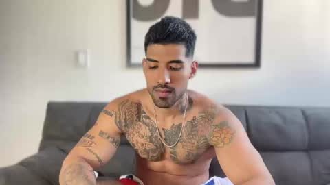 Snapshot of myke_esthetic chatting on 15, 1, 2025 Myke esthetic online show from 15, 1, 2025