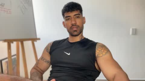 Snapshot of myke_esthetic chatting on 2, 2, 2025 Myke esthetic online show from 2, 2, 2025