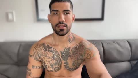 Snapshot of myke_esthetic chatting on 16, 2, 2025 Myke esthetic online show from 16, 2, 2025