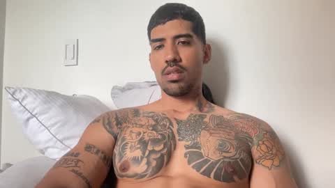 Snapshot of myke_esthetic chatting on 14, 11, 2025 Myke esthetic online show from 14, 11, 2025