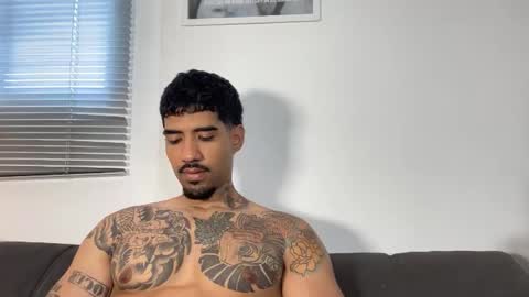 Snapshot of myke_esthetic chatting on 19, 12, 2025 Myke esthetic online show from 19, 12, 2025