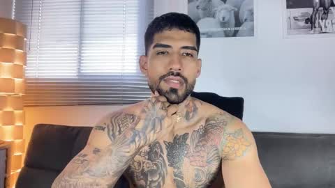 Snapshot of myke_esthetic chatting on 15, 2, 2026 Myke esthetic online show from 15, 2, 2026