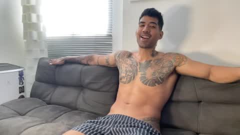 Myke esthetic online show from 10, 4, 2026