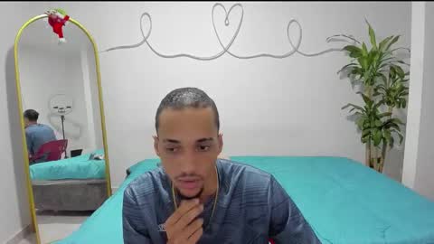 Snapshot of myke_master chatting on 15, 12, 2025 myke_master online show from 15, 12, 2025