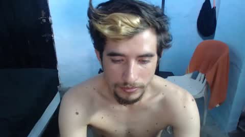 Snapshot of myke_xxx chatting on 4, 12, 2024 mike online show from 4, 12, 2024