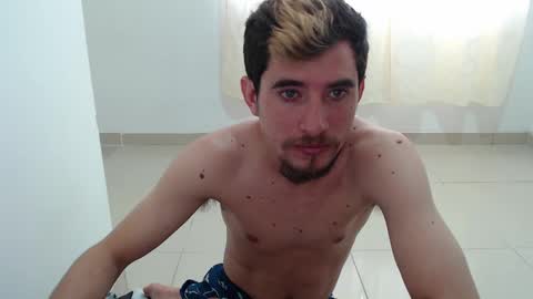 Snapshot of myke_xxx chatting on 18, 12, 2024 mike online show from 18, 12, 2024