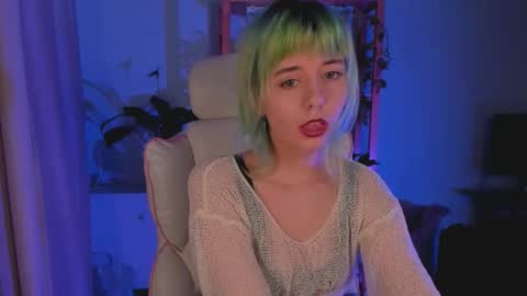 MylaFlores online show from 6, 2, 2026