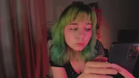 MylaFlores online show from 24, 2, 2026