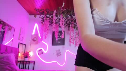 Snapshot of mylittlebunny__ chatting on 27, 12, 2024 helen online show from 27, 12, 2024